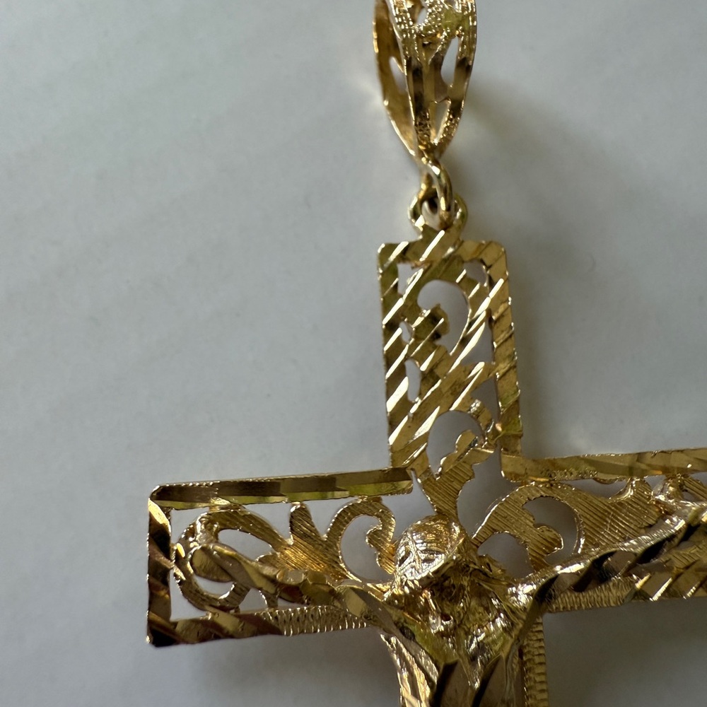 SOLD π Hour SALE π 14K Solid Gold Cross Pendant - Picture 4 of 7